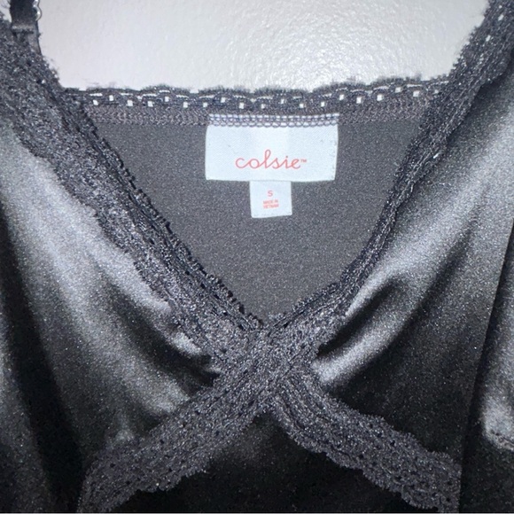 Colsie Black Chemise with Delicate Trim - Picture 2 of 3